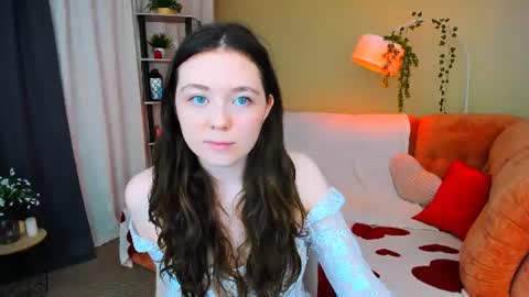alluringeyess online show from 25, 7, 2026