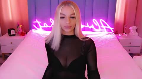 AlwaysHot online show from 16, 2, 2025