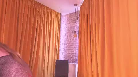 Snapshot of allyaska chatting on 11, 7, 2026 Hello dear guys my name is Alaska lets get to know each other better online show from 11, 7, 2026