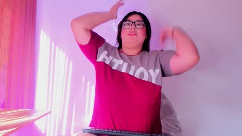 Snapshot of allysgrey chatting on 23, 10, 2025 Allys  online show from 23, 10, 2025