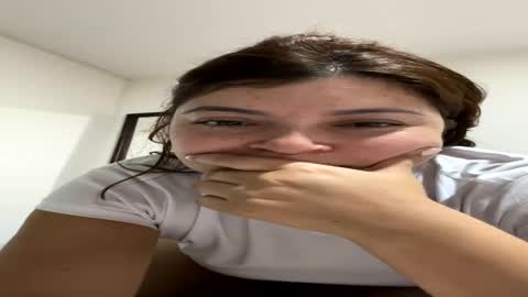 Snapshot of allysonh24 chatting on 23, 5, 2026 Allyson online show from 23, 5, 2026