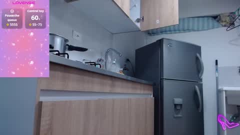 Allysonstonnes online show from 7, 11, 2025