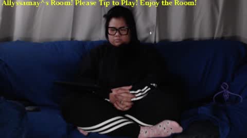 Allyssamay online show from 17, 2, 2025