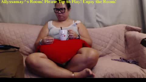 Allyssamay online show from 2, 6, 2026