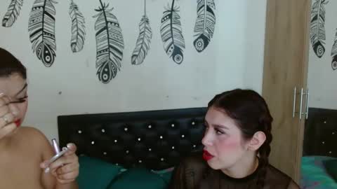 Snapshot of alma_meza chatting on 4, 3, 2025 alma_meza online show from 4, 3, 2025