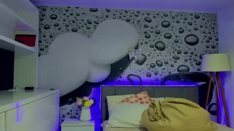 Snapshot of almafancy chatting on 11, 5, 2026 Alma online show from 11, 5, 2026