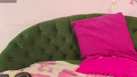 Snapshot of almendraevans chatting on 13, 1, 2025 ALMENDRAEVANS online show from 13, 1, 2025