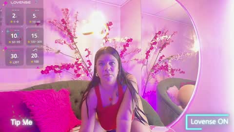 Snapshot of almendraevans chatting on 1, 2, 2025 ALMENDRAEVANS online show from 1, 2, 2025