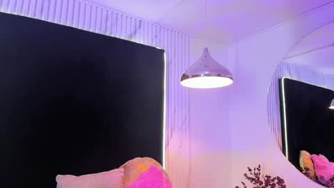 Snapshot of almendraevans chatting on 7, 2, 2025 ALMENDRAEVANS online show from 7, 2, 2025