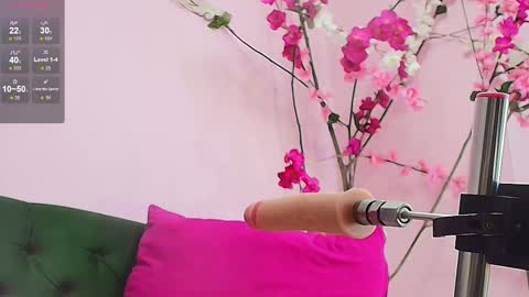Snapshot of almendraevans chatting on 4, 3, 2025 ALMENDRAEVANS online show from 4, 3, 2025