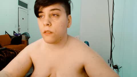 Almond online show from 14, 9, 2025