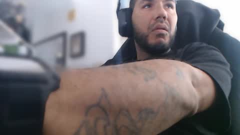 simplyfaded online show from 1, 11, 2025