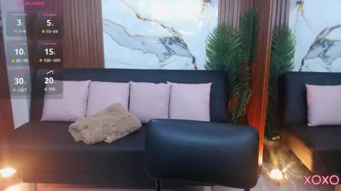 Snapshot of alonddra_tay chatting on 7, 4, 2026 alonddra_tay online show from 7, 4, 2026