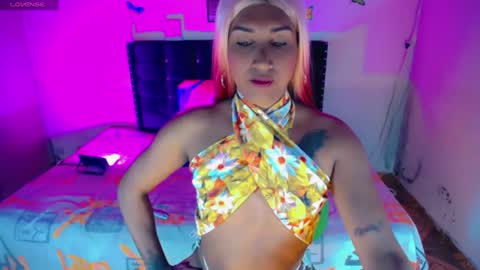 Snapshot of alondragill_ chatting on 22, 7, 2026 alondragill_ online show from 22, 7, 2026