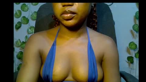 Snapshot of alosexy_bae chatting on 4, 7, 2026 alo online show from 4, 7, 2026
