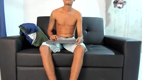 Snapshot of alpha_smit chatting on 4, 2, 2025 alpha smit online show from 4, 2, 2025