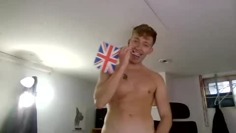 Snapshot of alphabritsex chatting on 10, 9, 2025 Tobias Wilde online show from 10, 9, 2025