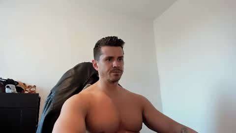 Snapshot of alphagodleatherking92 chatting on 30, 6, 2026 LeatherMaster online show from 30, 6, 2026
