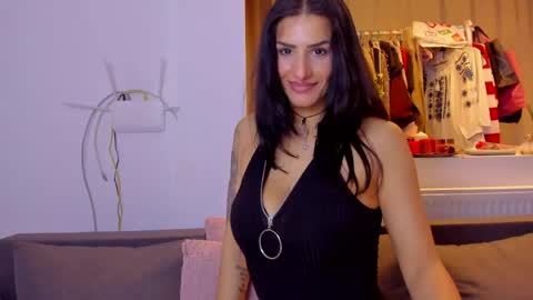 Snapshot of alphaqueenx chatting on 23, 4, 2026 Michelle online show from 23, 4, 2026