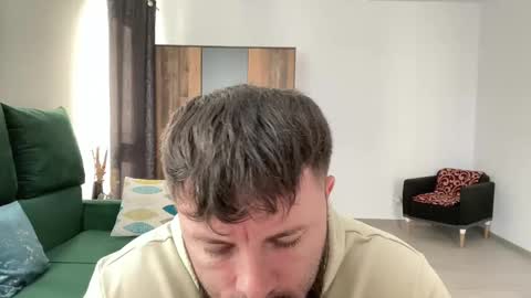 Jhonny online show from 4, 3, 2025