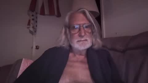 AlphaUniform online show from 10, 9, 2025