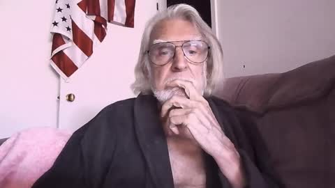 AlphaUniform online show from 31, 5, 2026