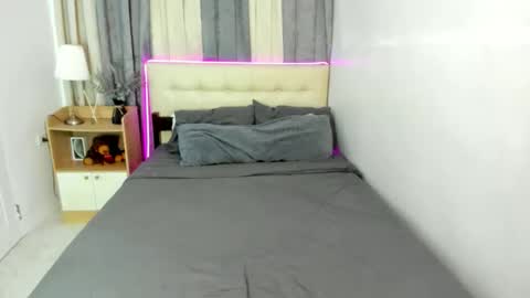 Snapshot of althea_xx chatting on 13, 11, 2025 Andrea online show from 13, 11, 2025