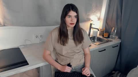 Melissa online show from 10, 3, 2025