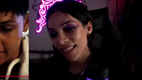 Snapshot of altsofie chatting on 2, 3, 2025 Sofie Kimino online show from 2, 3, 2025