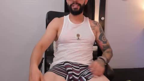 Snapshot of alukardbig chatting on 13, 11, 2025 alukardbig online show from 13, 11, 2025