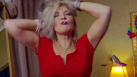 Alura Jenson online show from 12, 11, 2025