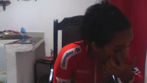 Snapshot of aly826805 chatting on 18, 9, 2025 analia online show from 18, 9, 2025