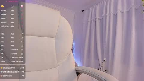Snapshot of aly_moon chatting on 3, 1, 2025 Im Aly3 online show from 3, 1, 2025