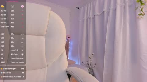Snapshot of aly_moon chatting on 18, 1, 2025 Im Aly3 online show from 18, 1, 2025