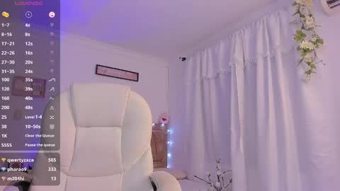 Snapshot of aly_moon chatting on 15, 2, 2025 Im Aly3 online show from 15, 2, 2025