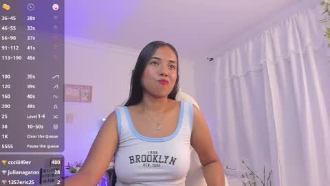 Snapshot of aly_moon chatting on 6, 3, 2025 Im Aly3 online show from 6, 3, 2025
