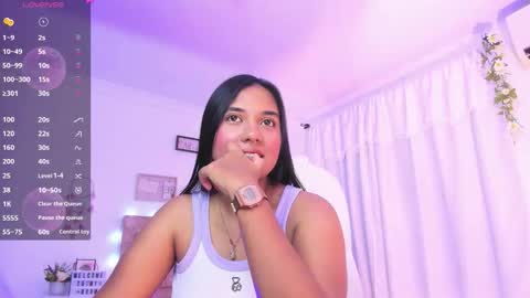 Snapshot of aly_moon chatting on 3, 10, 2025 Im Aly3 online show from 3, 10, 2025