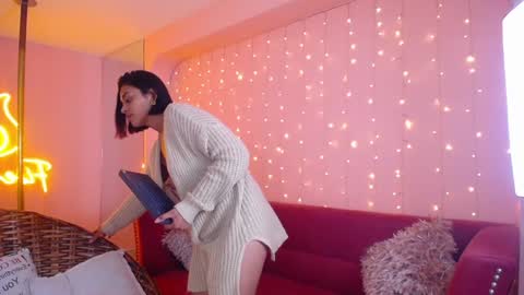 Snapshot of alyn_clark chatting on 4, 2, 2025 alyn online show from 4, 2, 2025