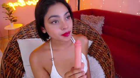 Snapshot of alyn_clark chatting on 23, 2, 2025 alyn online show from 23, 2, 2025