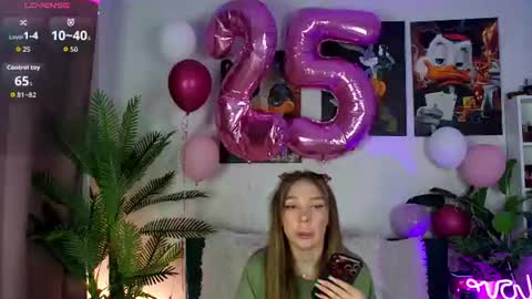 Snapshot of alyson_huxley chatting on 12, 7, 2026 Alyson online show from 12, 7, 2026