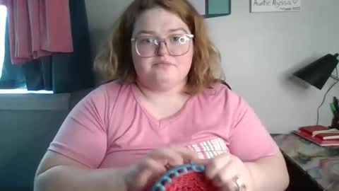 Snapshot of alyssa6960545 chatting on 30, 10, 2025 Lily online show from 30, 10, 2025