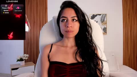 Snapshot of alyssabeauty_ chatting on 17, 5, 2026 alyssabeauty_ online show from 17, 5, 2026