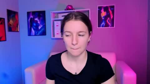 Snapshot of alyssamoan chatting on 30, 11, 2025 alyssamoan online show from 30, 11, 2025