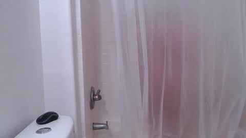 Snapshot of alyssiaamorexo chatting on 11, 12, 2024 Alyssiaamorexo online show from 11, 12, 2024