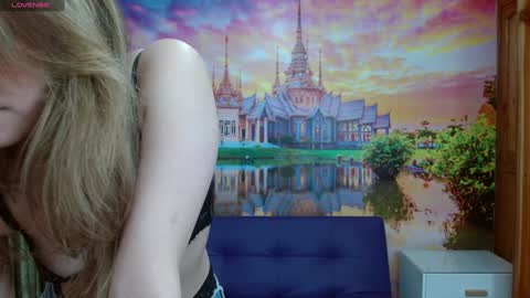 Snapshot of alyy_cute chatting on 3, 12, 2024 Alyy online show from 3, 12, 2024