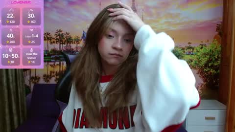 Snapshot of alyy_cute chatting on 5, 12, 2024 Alyy online show from 5, 12, 2024