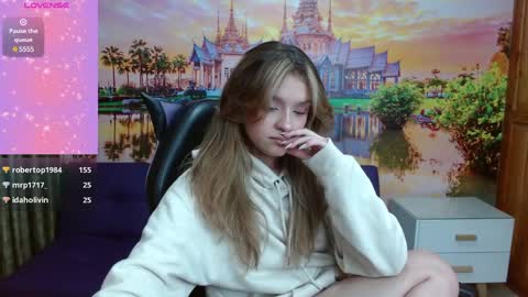 Snapshot of alyy_cute chatting on 3, 1, 2025 Alyy online show from 3, 1, 2025