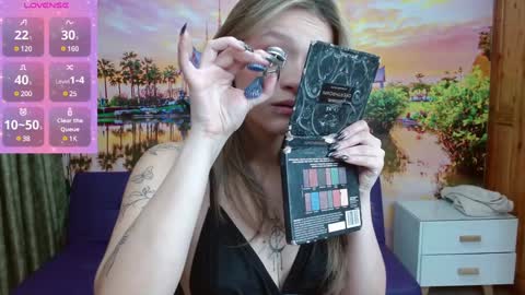 Snapshot of alyy_cute chatting on 3, 2, 2025 Alyy online show from 3, 2, 2025