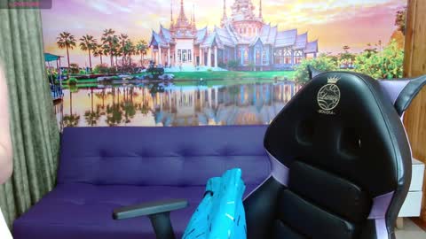 Snapshot of alyy_cute chatting on 4, 2, 2025 Alyy online show from 4, 2, 2025