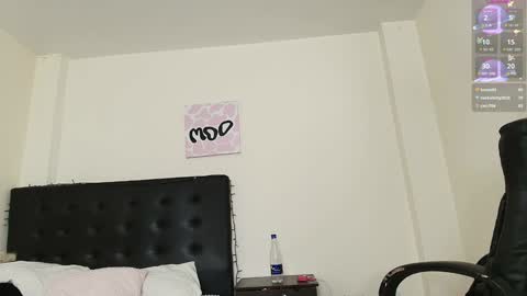 Snapshot of amabella_w chatting on 6, 1, 2025 Isabella online show from 6, 1, 2025